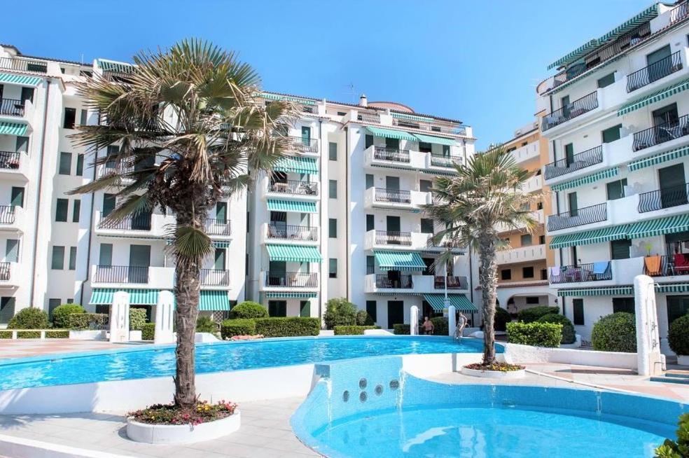 El Palmar Fronte Mare Appartement Lido di Jesolo Buitenkant foto