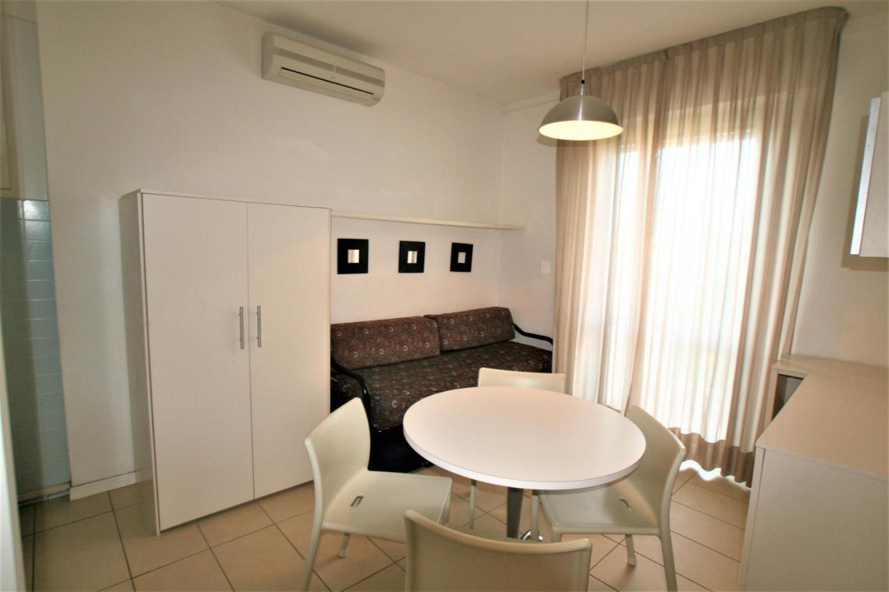 El Palmar Fronte Mare Appartement Lido di Jesolo Buitenkant foto